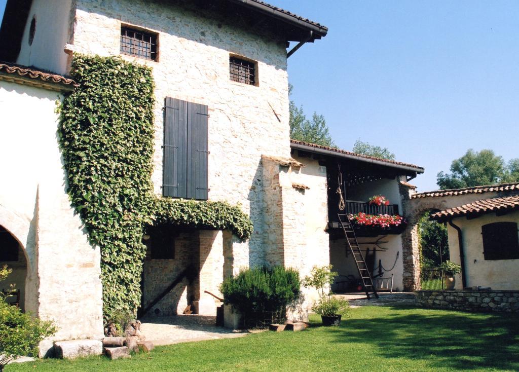 B&B Casa Medievale Del Mugnaio Strassoldo Luaran gambar