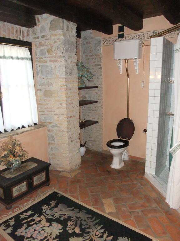 B&B Casa Medievale Del Mugnaio Strassoldo Luaran gambar